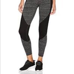 Calvin Klein Performance Athletic Capri Leggings Medium